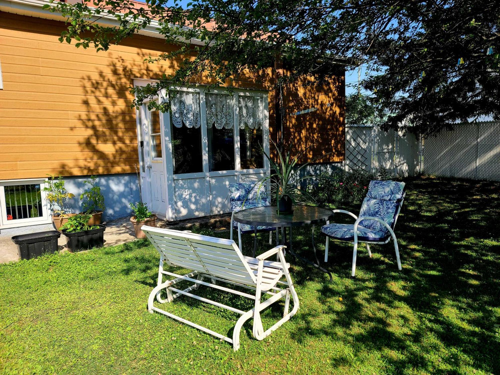 Gite Du Passant Sadm, Parc De La Gaspesie. Sainte Anne-des-Chênes المظهر الخارجي الصورة